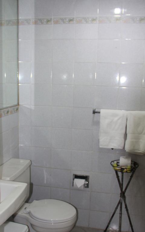 Hotel La Torre Гуаякиль Экстерьер фото