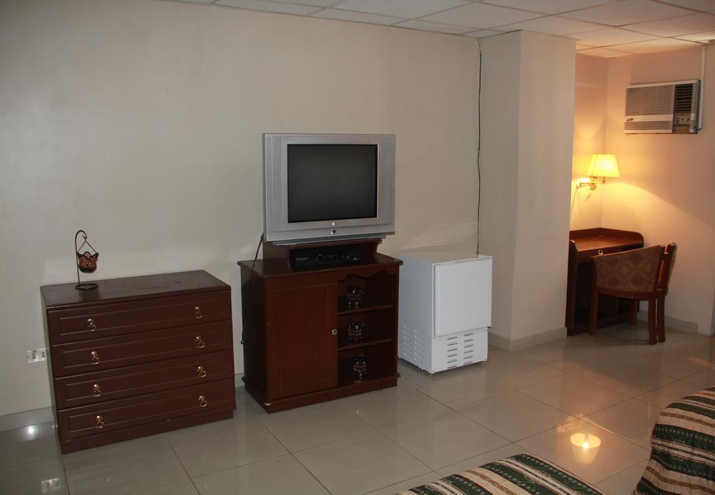 Hotel La Torre Гуаякиль Экстерьер фото